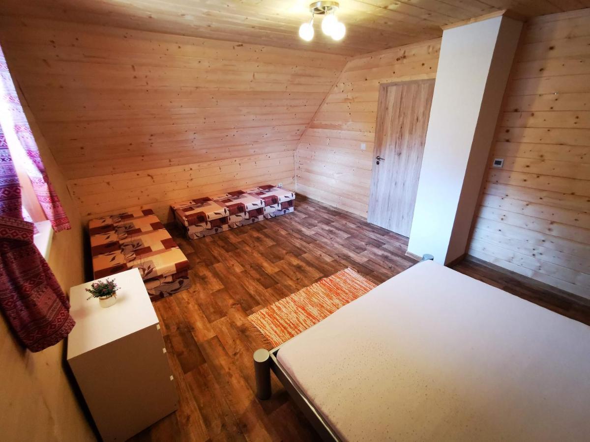 Chata Baska Na Liptove S Vlastnym Dvorom Liptovsky Mikulas Exterior photo